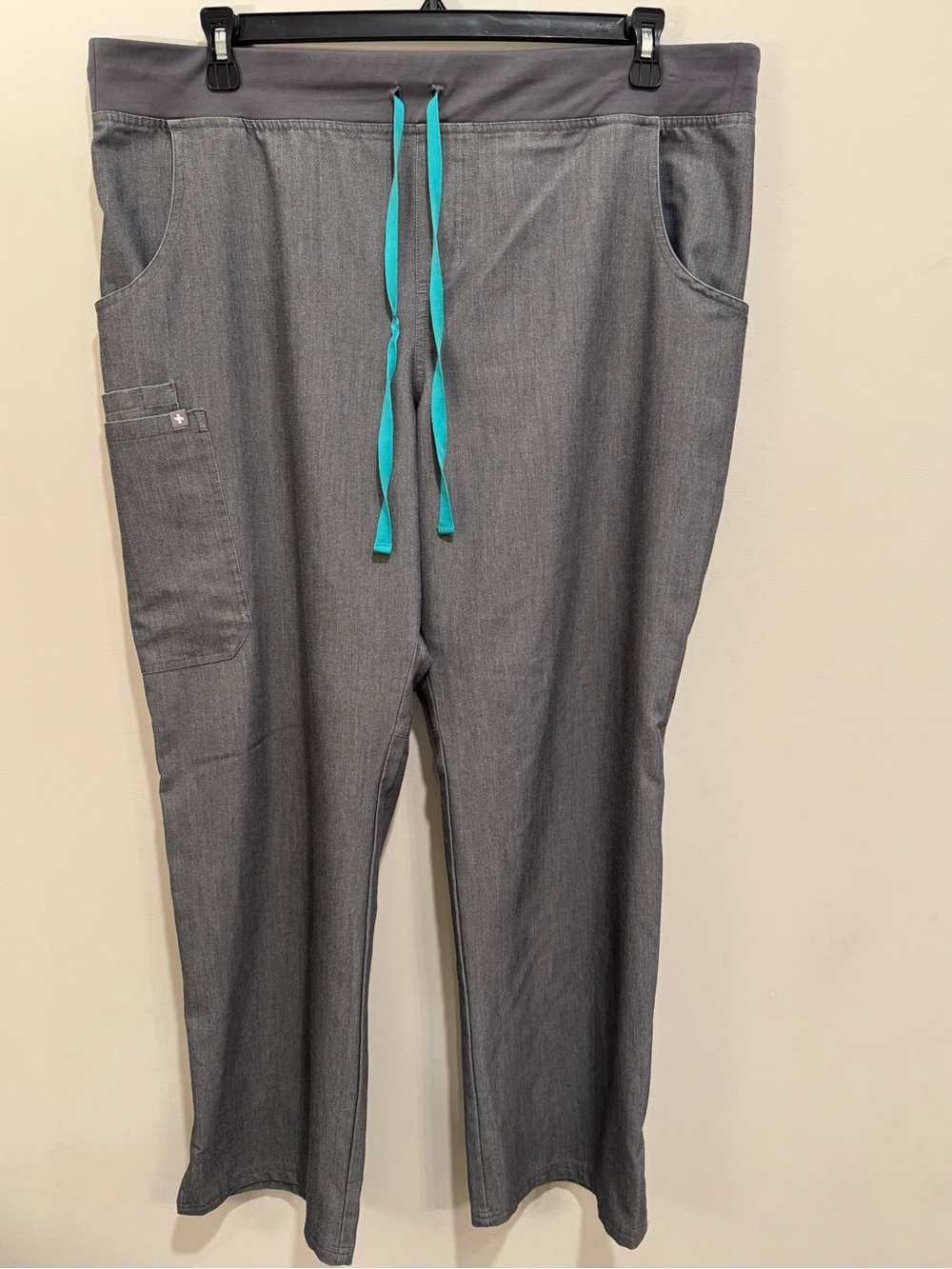 FIGS Technical Collection Women’s Kade Scrub Pants Heather Gray/Teal XL